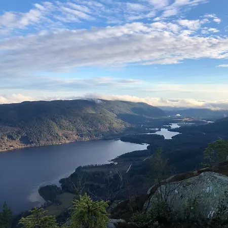 Vikerfjell I Ringerike, Oslos Naermeste Hoyfjell * Honefoss